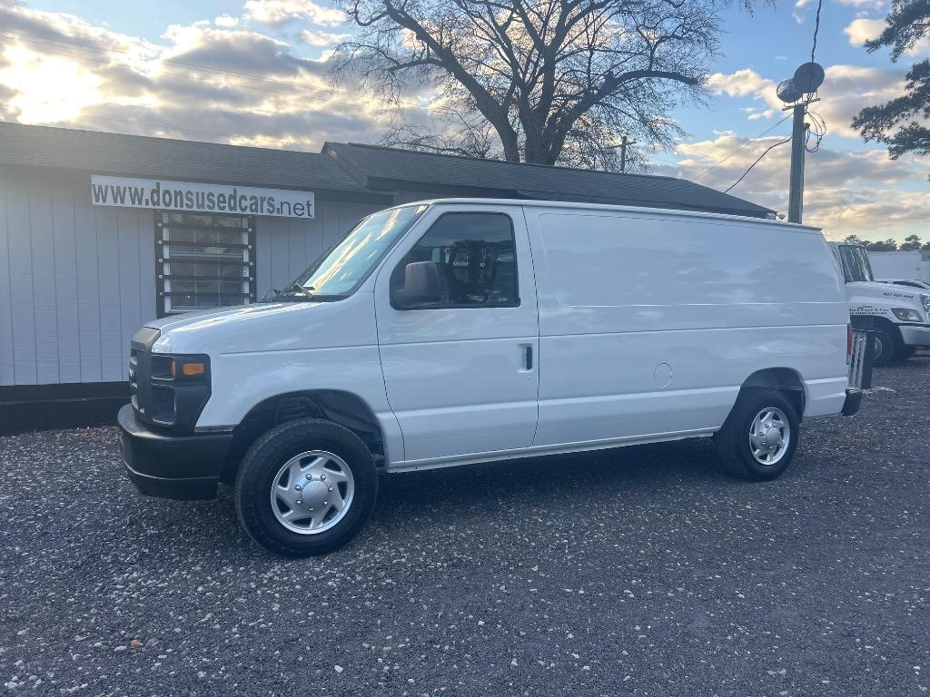 2008 Ford E-Series Econoline Van Commercial