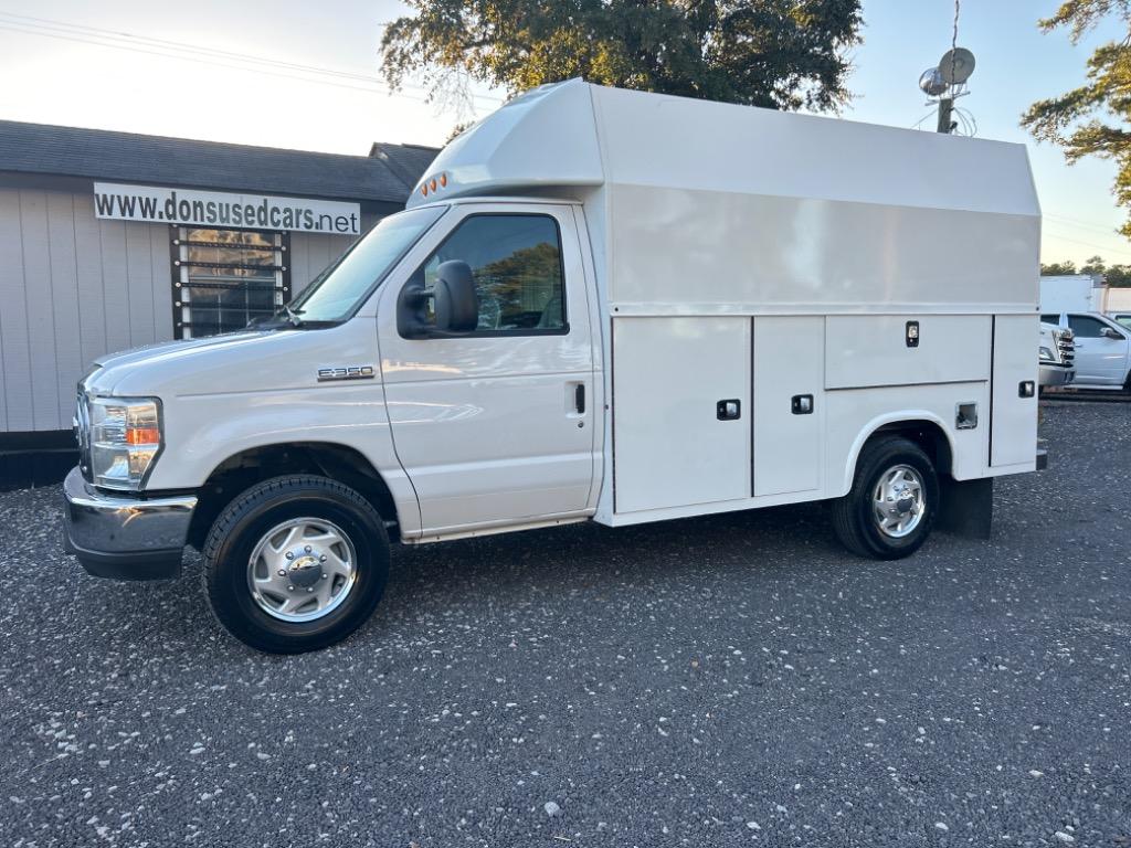 2016 Ford E-Series Cutaway