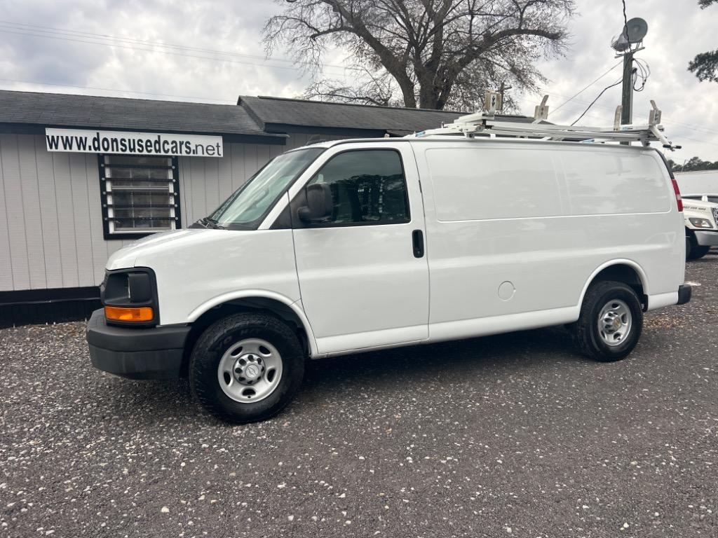 2017 Chevrolet Express Cargo Work Van's photo